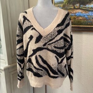Zara Black and Cream V-Neck Sweater
